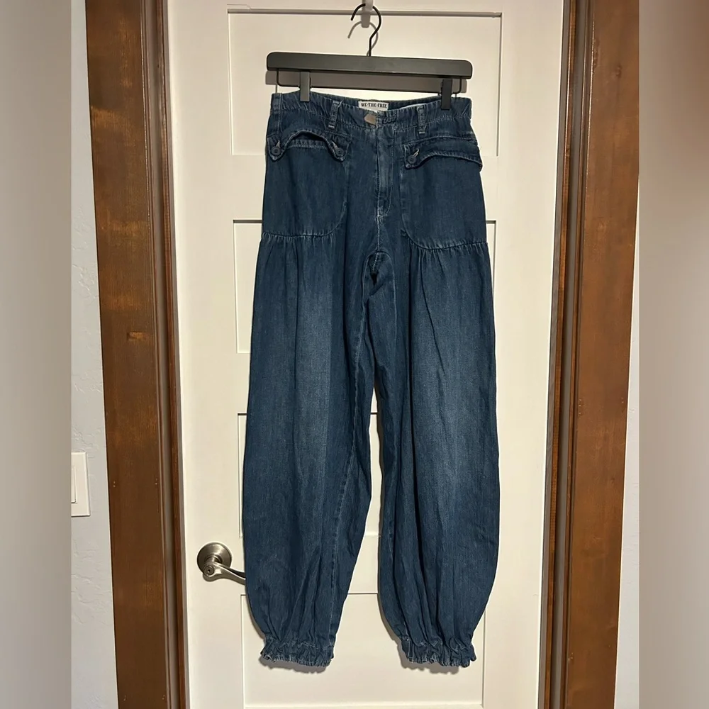 Free People We The Free Lotus Jeans Ballon Mid-Rise jeans Size 27 - Picture 2 of 8